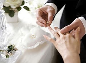 Lợi dụng kết hôn để xuất cảnh có thể bị phạt tới 20 triệu đồng