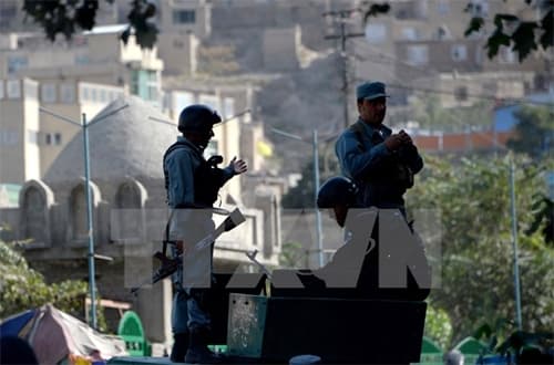 Afghanistan: Đánh bom liều chết nhằm vào đoàn xe của NATO