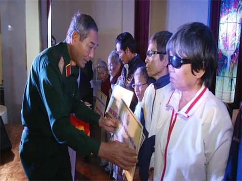 Hỗ trợ nạn nhân bom mìn tại Quảng Nam