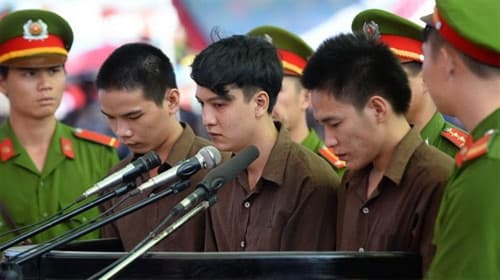 Xét xử sơ thẩm vụ thảm sát tại Bình Phước: Nguyễn Hải Dương và Vũ Văn Tiến lĩnh án tử hình