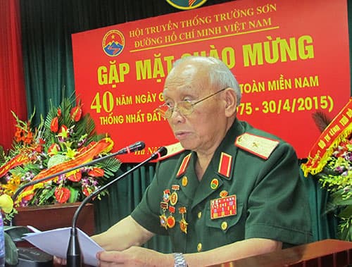 Huy động gần 5.000 ô tô cho cuộc Tổng tiến công và nổi dậy Xuân 1975