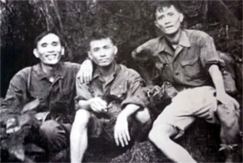Bài 5: Tờ báo chiến sĩ xung kích, bám sát chiến trường