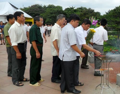 Lễ tưởng niệm, tri ân anh hùng liệt sĩ Thành cổ Quảng Trị