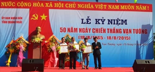 Kỷ niệm 50 năm chiến thắng Vạn Tường