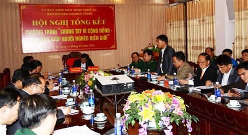 Nghệ An: Tặng hộ nghèo 3.659 con bò giống