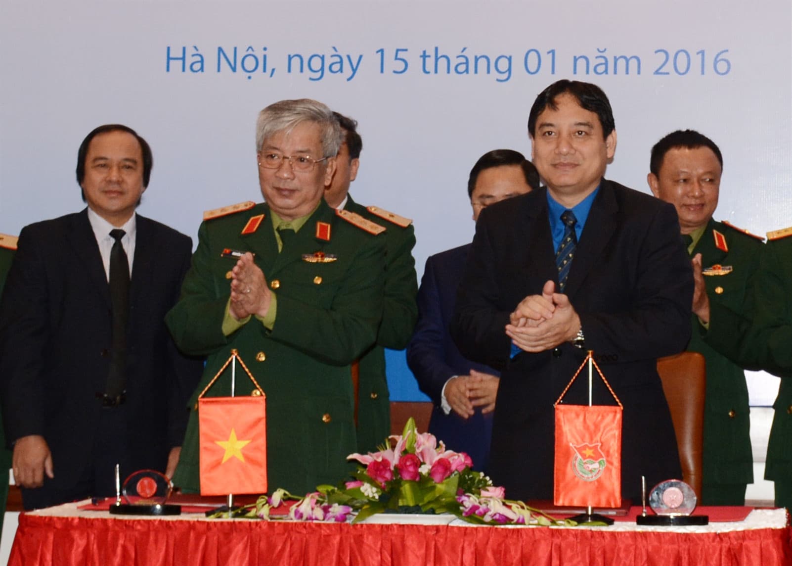 Phối hợp tuyên truyền nâng cao nhận thức phòng tránh tai nạn bom mìn
