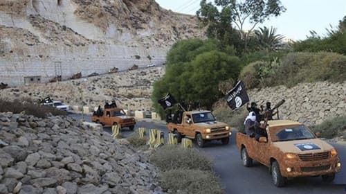 Rốckét rơi trúng người biểu tình gây nhiều thương vong tại Libya