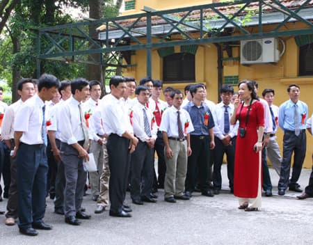Những người “chở” thông điệp về Bác