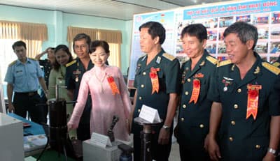 Quyết tâm đào tạo nhiều phi công giỏi, làm chủ bầu trời Tổ quốc