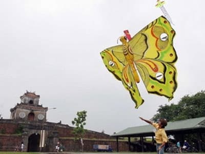 Liên hoan Diều quốc tế 2012 với chủ đề “Vũ điệu hòa bình”
