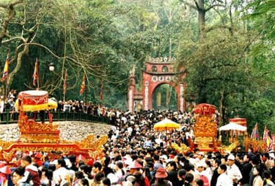 Khai hội Đền Hùng năm 2012