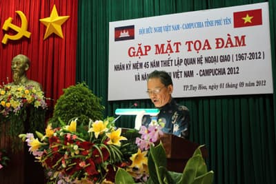 Hội Hữu nghị Việt Nam – Campuchia tỉnh Phú Yên tổ chức gặp mặt. tọa đàm