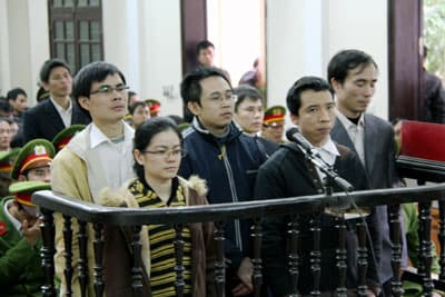 Xét xử công khai vụ án hình sự “hoạt động nhằm lật đổ chính quyền nhân dân”