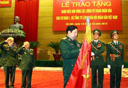 Bộ Quốc phòng tổ chức Lễ trao danh hiệu Anh hùng LLVT nhân dân cho Sư đoàn 1