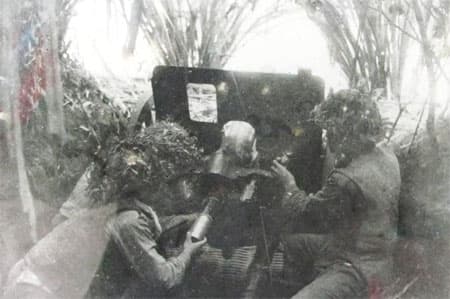 Pháo binh "đặt gần, bắn thẳng"