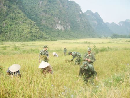 Bộ đội Biên phòng "gỡ khó"