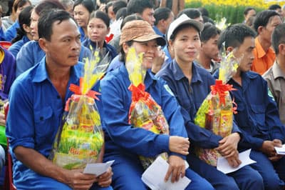 Tặng 1.000 Bánh chưng xanh cho các đối tượng