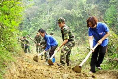 Con đường của tình quân dân