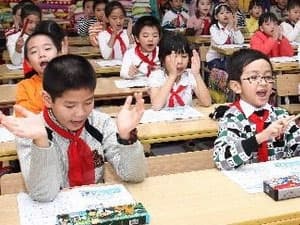 Kỷ luật bốn giáo viên dạy thêm tràn lan