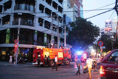 Khống chế vụ cháy lớn ở trung tâm TP Hồ Chí Minh
