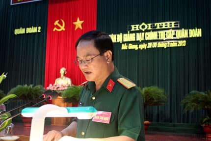 28 cán bộ tham dự Hội thi giảng bài chính trị