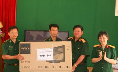 Kiểm tra công tác dân số gia đình trẻ em của bộ đội biên phòng Điện Biên và Lai Châu