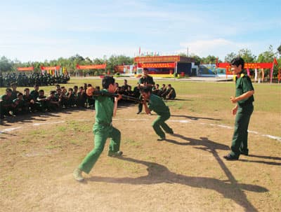 Vui, khỏe để cống hiến