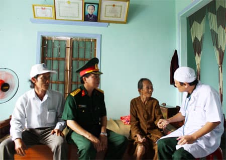 Những thầy thuốc áo lính tri ân