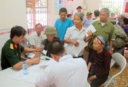 Về nguồn cùng các thầy thuốc "ba năm tư"