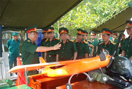 Bài 2:  Nâng tầm đội ngũ cán bộ
