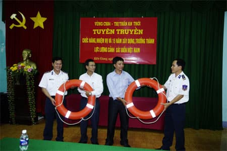 Điểm tựa tin cậy của ngư dân trên vùng biển Tây Nam