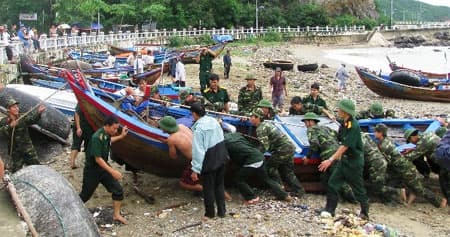 Hơn 24.000 tàu, thuyền đã vào bờ tránh trú bão số 8
