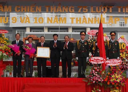 Hậu Giang: Kỷ niệm 40 năm chiến thắng 75 lượt tiểu đoàn địch và 10 năm thành lập tỉnh