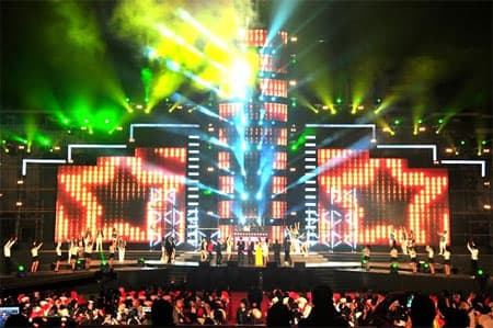 TP Đà Nẵng và tỉnh Quảng Nam hân hoan đón chào Năm mới 2014