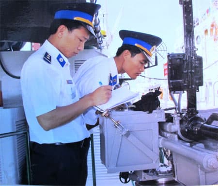 Đột phá bảo đảm trang bị kỹ thuật hiện đại