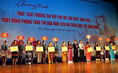 Thành phố Đà Nẵng: Trao “Giải thưởng chi hội phụ nữ tiêu biểu” năm 2013