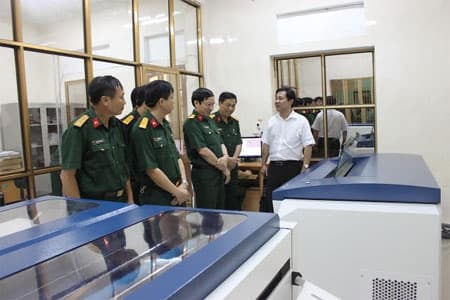 Cục Chính trị Quân khu 4: Nghiệm thu, bàn giao máy ghi bản CTP Ausetter T832