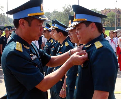 Lữ đoàn 28 báo công dâng Bác