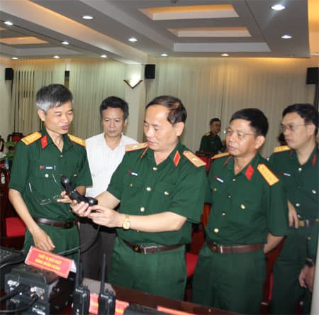 Tôn vinh và khẳng định thành tựu khoa học-công nghệ quân sự