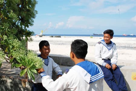 Sắc hoa muống biển ở Trường Sa