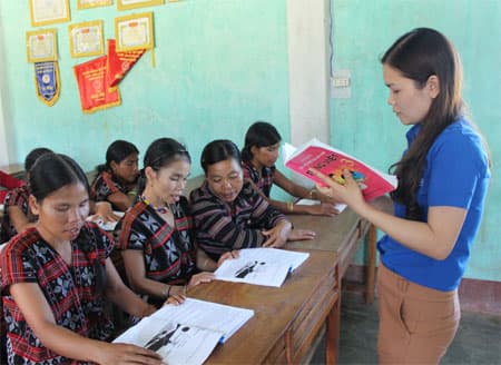 "Gieo chữ" bên bếp lửa hồng
