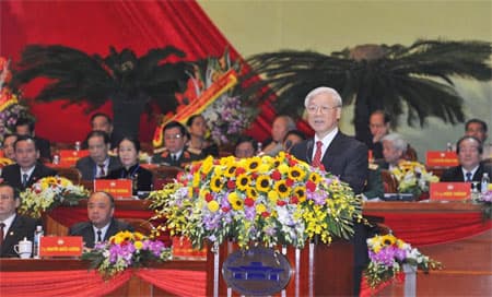 Nhiệm vụ bao trùm của MTTQ là xây dựng và tăng cường khối đại đoàn kết toàn dân