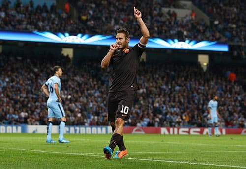 Barcelona thua sát nút, Man City chia điểm ngay tại Etihad