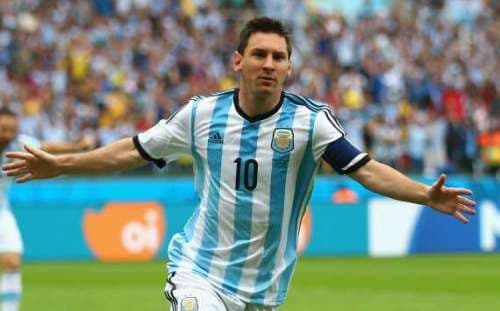 HLV Keshi: "Có lẽ Messi đến từ sao Mộc"