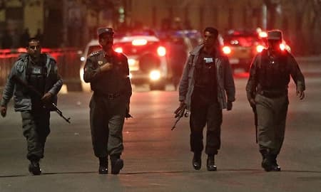 12 người thiệt mạng, 80 người bị thương sau vụ đánh bom xe của Taliban