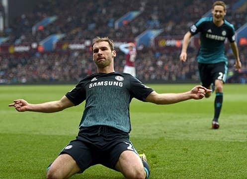 Lại gây thất vọng, Man City đã kém Chelsea 7 điểm
