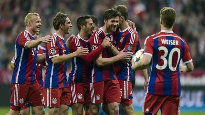 Barcelona hạ gục PSG, Bayern Munich "hủy diệt" Porto