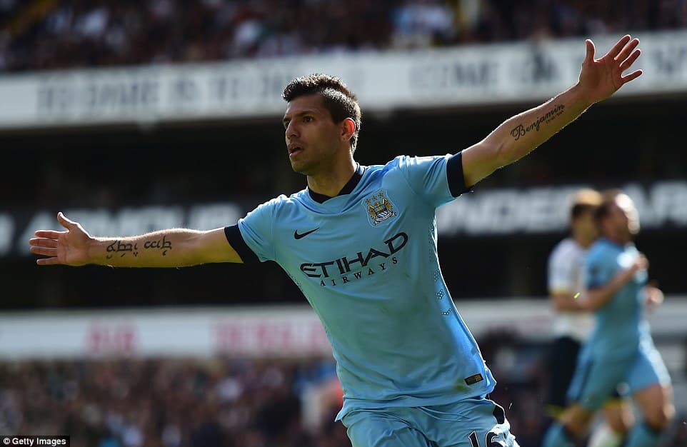 "Chelsea thủng lưới tới 5 bàn, Man City thì không"