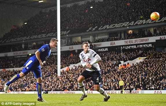 Các "ông lớn" đều hòa, chỉ Leicester giành chiến thắng