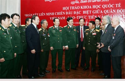 Tượng đài chiến thắng bất tử